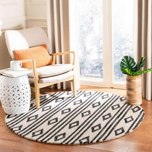 SAFAVIEH Micro-Loop Briony Geometric Striped Wool Area Rug, Ivory/Charcoal, 5'*8'
