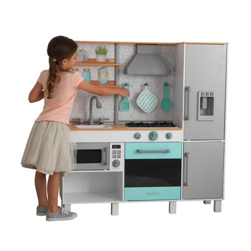 KidKraft Gourmet Chef Play Kitchen with EZ Kraft Assemblya c and 3 Accessory Pieces