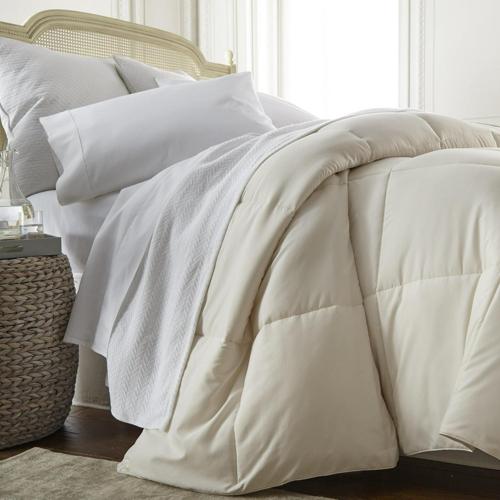 Simply Soft All Season Down Alternative Comforter by ienjoy Home