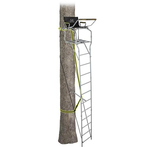 Realtree Dominator Deluxe 15' 1-Person Hunting Deer Ladder Tree Stand