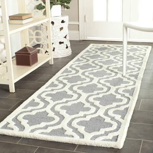 SAFAVIEH Cambridge Kirsten Geometric Wool Runner Rug, Silver/Ivory, 2'6*22'