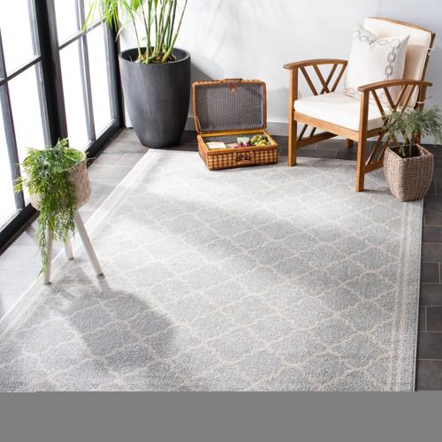 Safavieh AMT422 Collection Amherst Polypropylene Area Rug-Finish:Light Grey/Beige,Shape:Square,Size:5'L*5'W