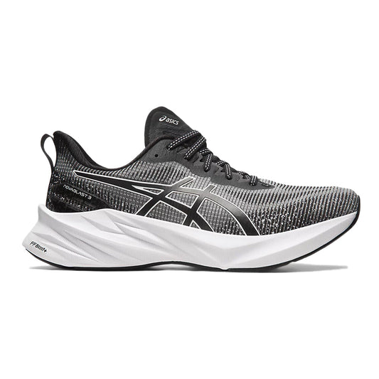 Men's Asics Novablast 3 LE, Black/White, 14 D Medium