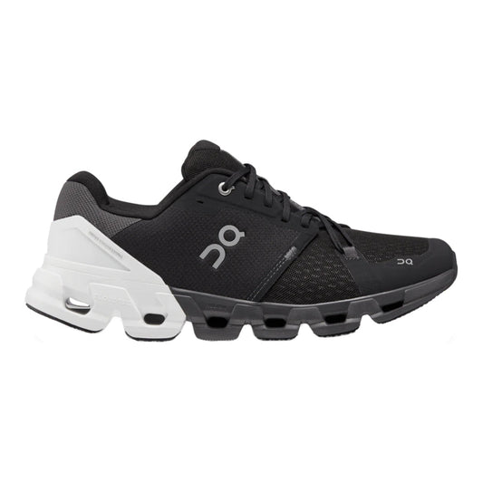 Women's On Cloudflyer 4, Black/White, 6.5 D Wide