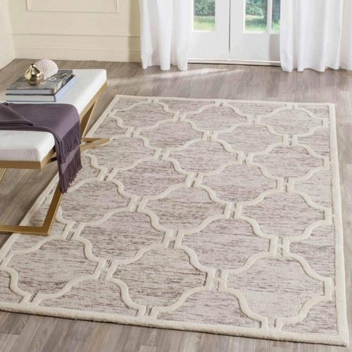 SAFAVIEH Cambridge Kodey Faded Geometric Wool Area Rug, Light Brown/Ivory, 5'*8'