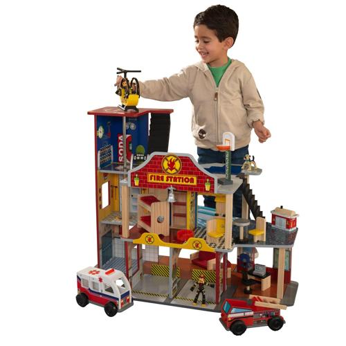 KidKraft Deluxe Wood Rescue Play Set with Ambulance, Fire Truck, Helicopter and 27 Pieces